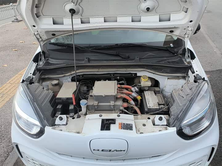 Фото 20 - Roewe Clever