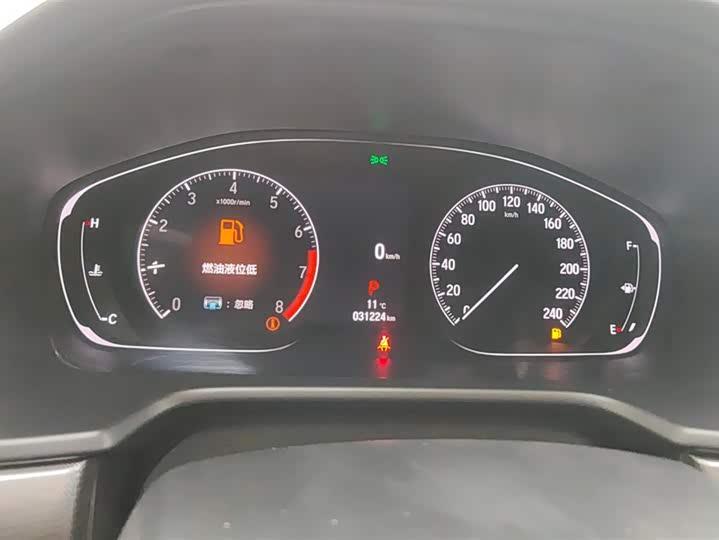 Фото 14 - Honda Accord