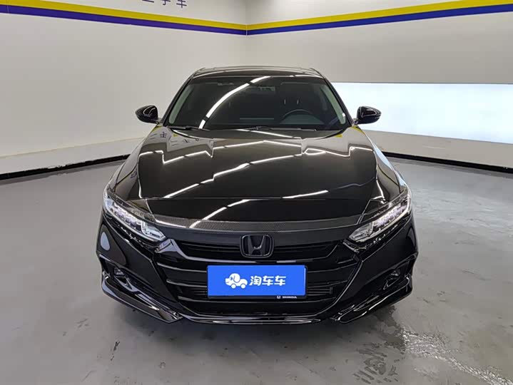 Фото 2 - Honda Accord