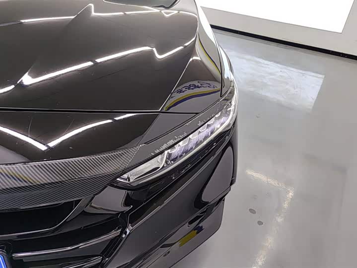 Фото 5 - Honda Accord