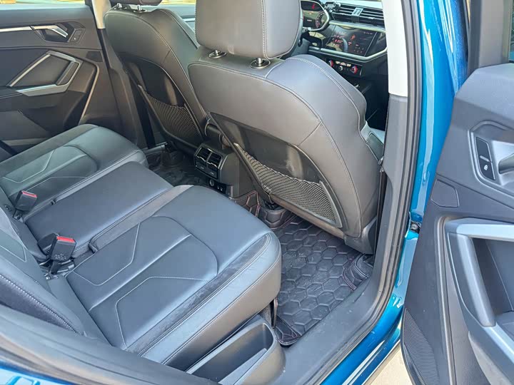 Фото 7 - Audi Q3 Sportback