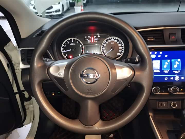 Фото 11 - Nissan Sylphy