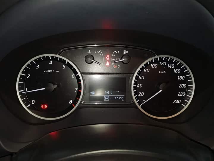 Фото 12 - Nissan Sylphy