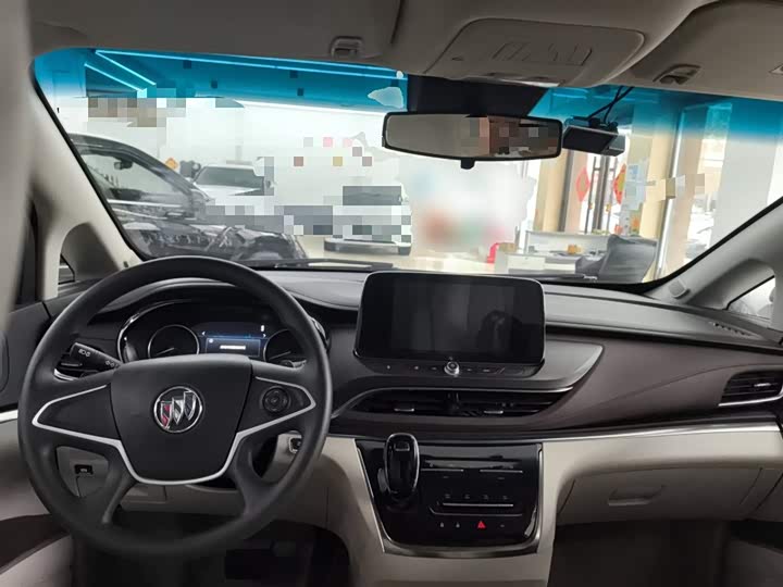 Фото 10 - Buick GL8 ES