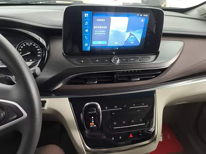 Фото 13 - Buick GL8 ES