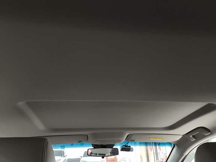 Фото 18 - Buick GL8 ES