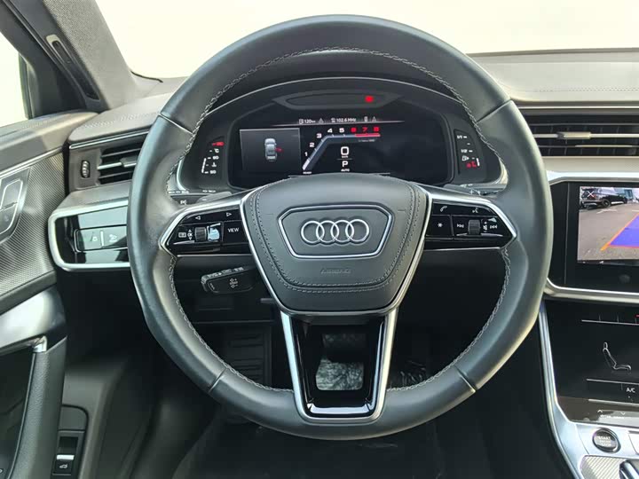 Фото 13 - Audi A6L