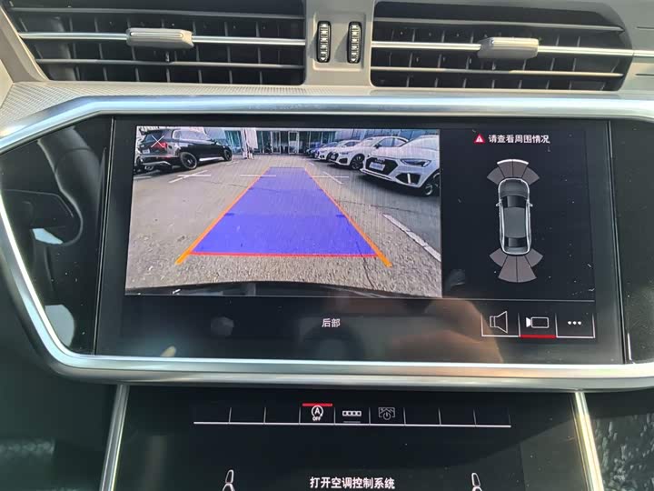 Фото 20 - Audi A6L