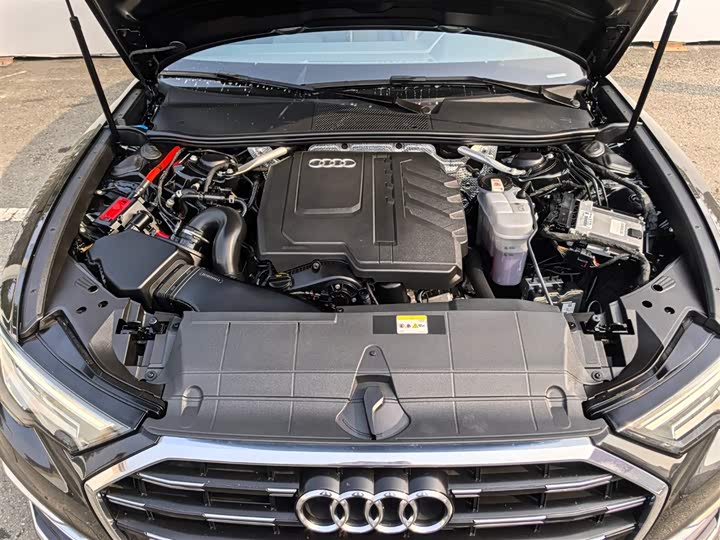 Фото 23 - Audi A6L