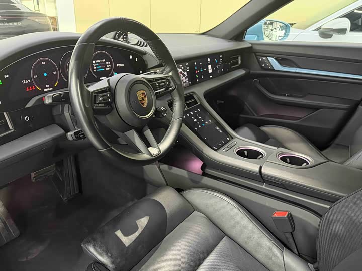 Фото 5 - Porsche Taycan