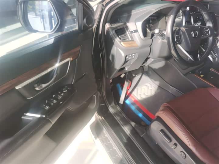 Фото 15 - Honda CR-V