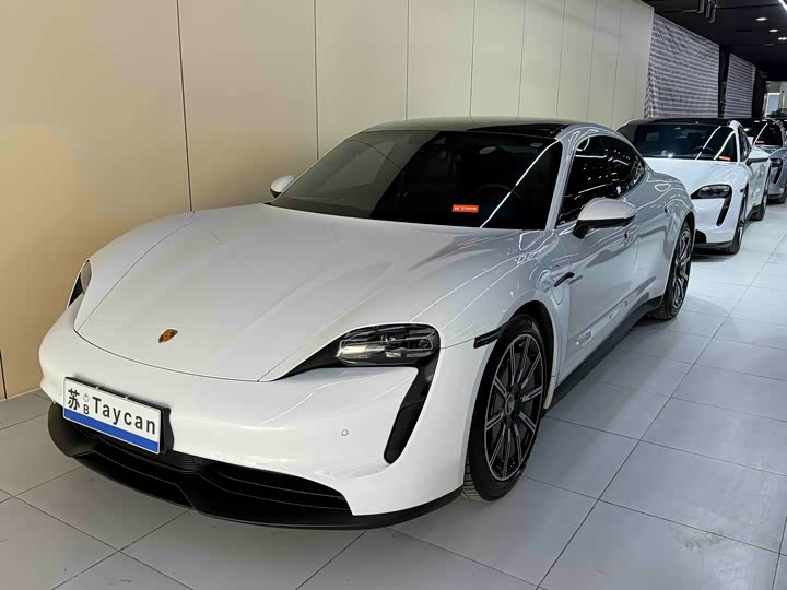Фото 1 - Porsche Taycan