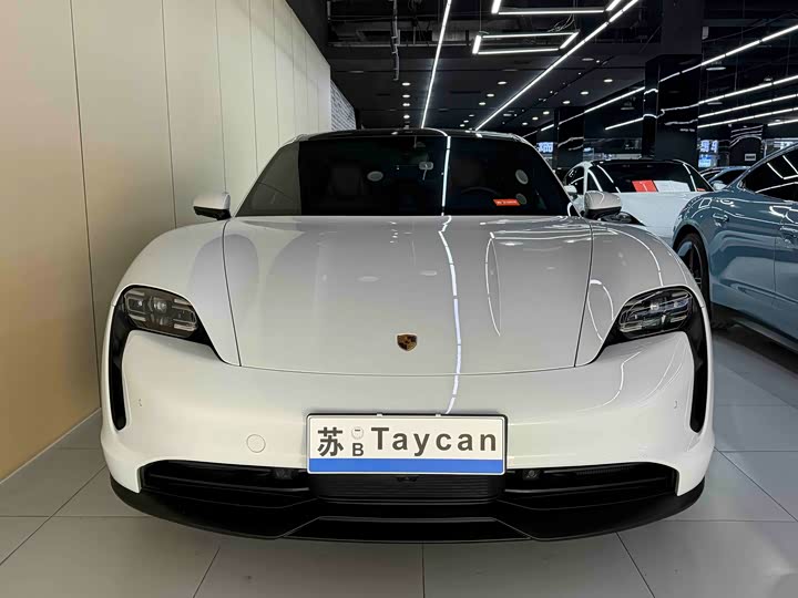Фото 2 - Porsche Taycan