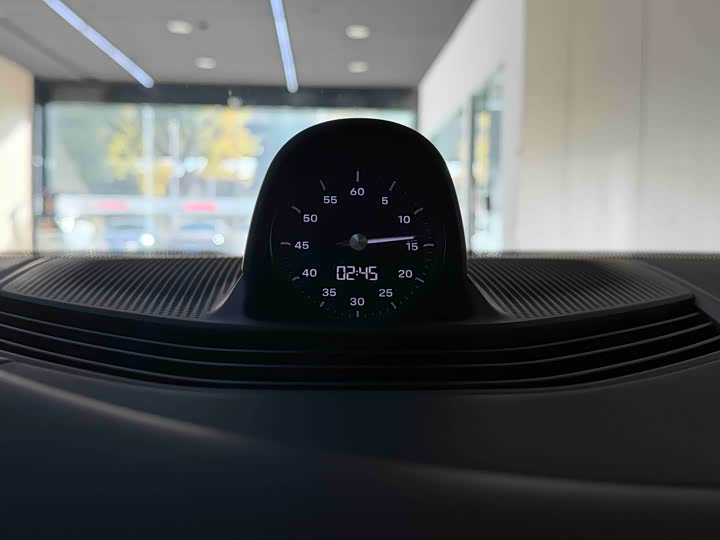 Фото 6 - Porsche Taycan