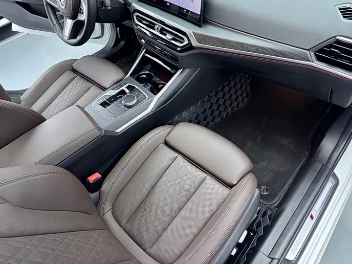 Фото 12 - BMW 3 Series