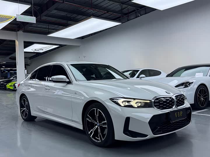 Фото 3 - BMW 3 Series