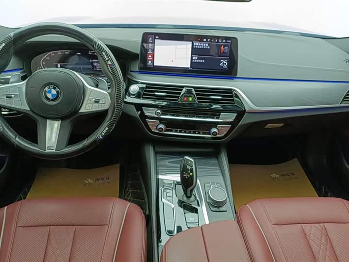 Фото 12 - BMW 5 Series