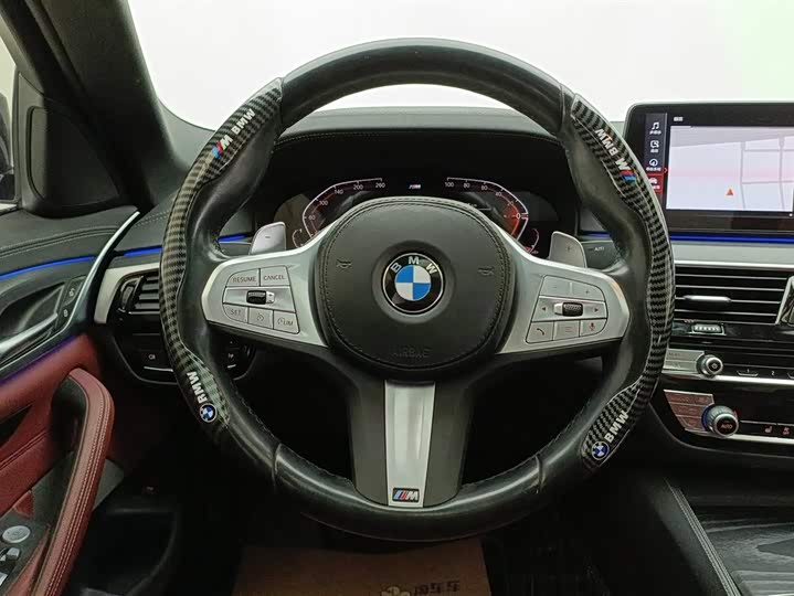 Фото 15 - BMW 5 Series