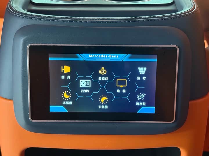 Фото 16 - Mercedes-Benz Vito