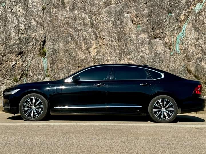 Фото 8 - Volvo S90 Hybrid