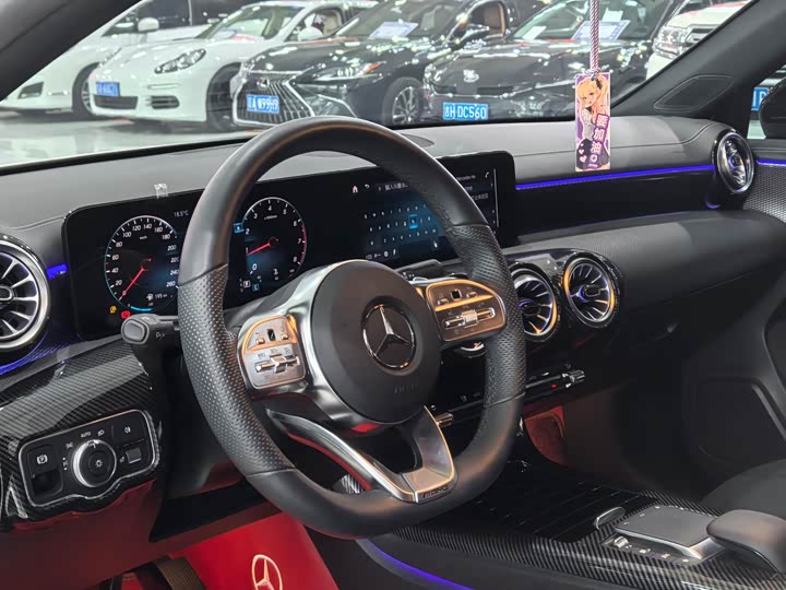 Фото 4 - Mercedes-Benz A-Class