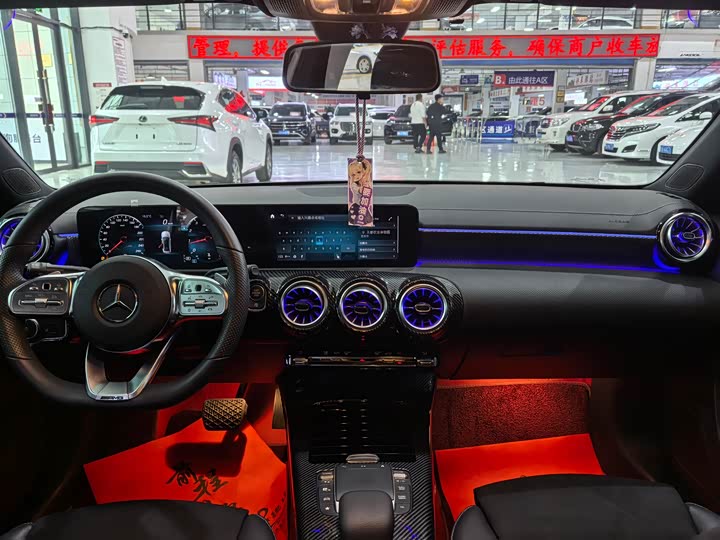 Фото 5 - Mercedes-Benz A-Class