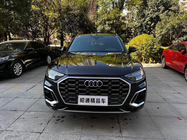 Фото 2 - Audi Q5L