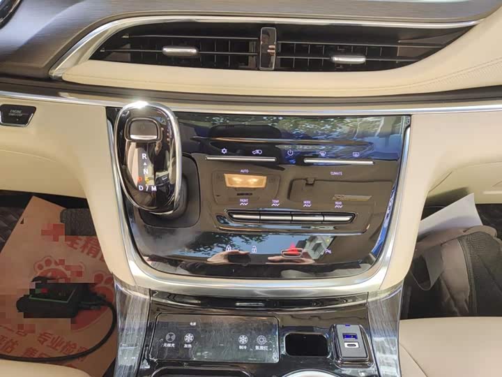 Фото 14 - Buick GL8 ES