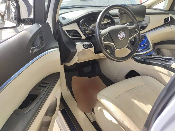 Фото 16 - Buick GL8 ES