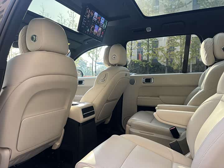 Фото 6 - LiXiang L9