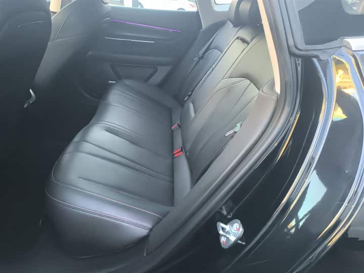 Фото 17 - XPeng P7