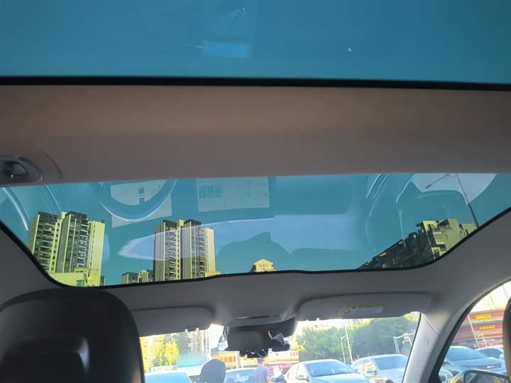 Фото 18 - XPeng P7