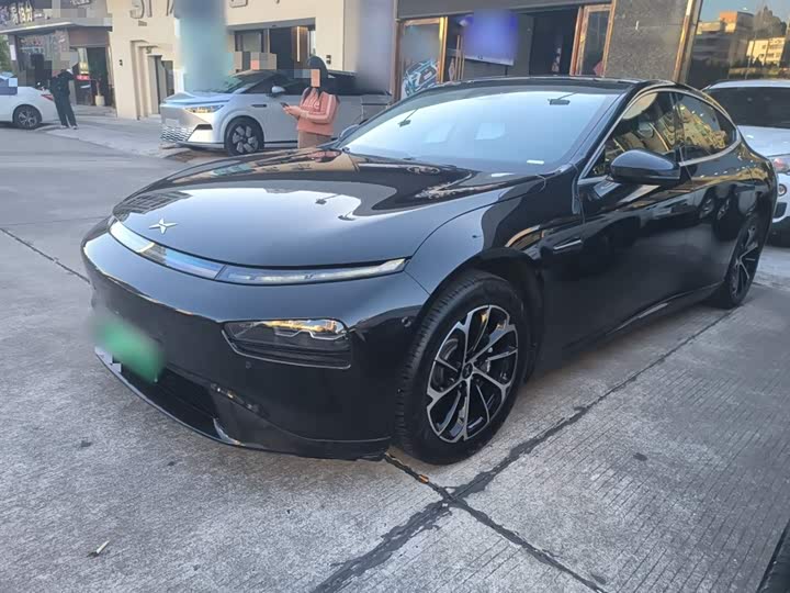 Фото 2 - XPeng P7