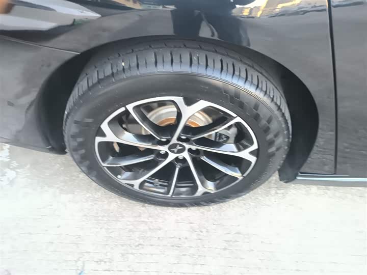 Фото 26 - XPeng P7