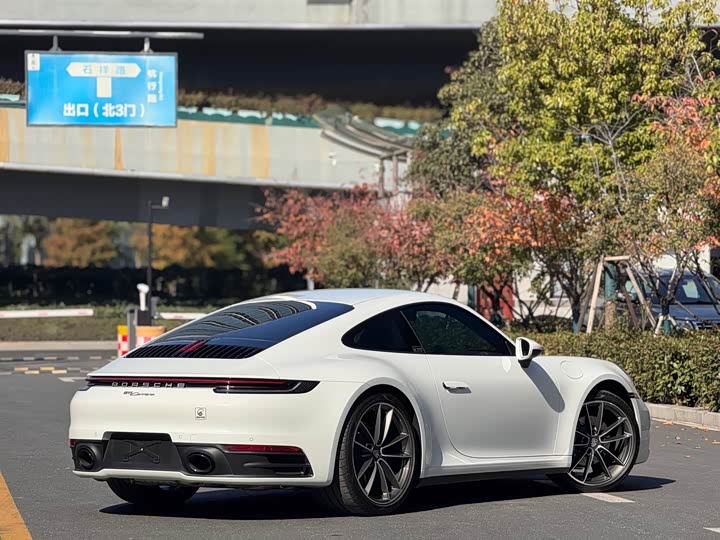 Фото 11 - Porsche 911