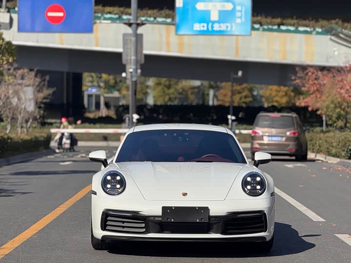 Фото 2 - Porsche 911