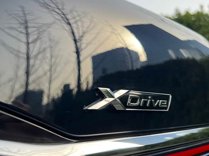 Фото 21 - BMW 7 Series