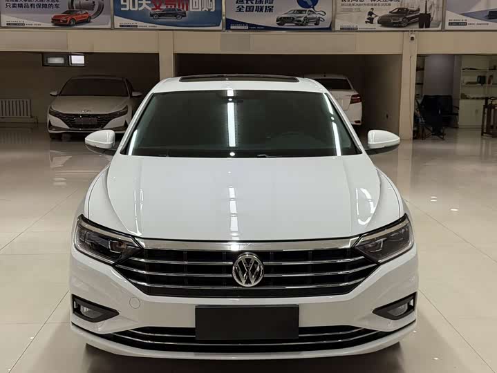 Фото 2 - Volkswagen Sagitar L