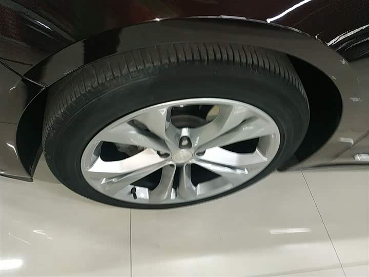 Фото 23 - Buick LaCrosse