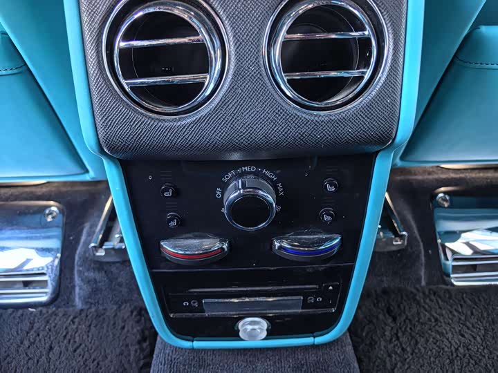 Фото 20 - Rolls-Royce Cullinan