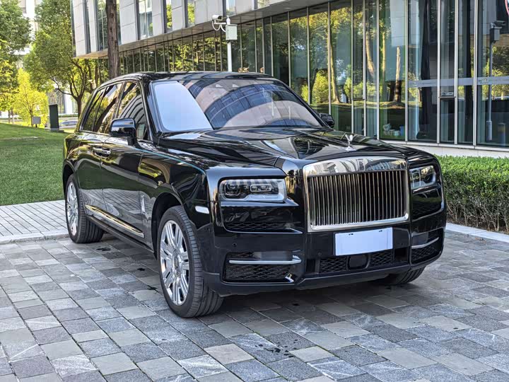 Фото 3 - Rolls-Royce Cullinan