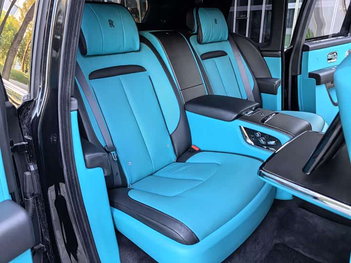 Фото 42 - Rolls-Royce Cullinan