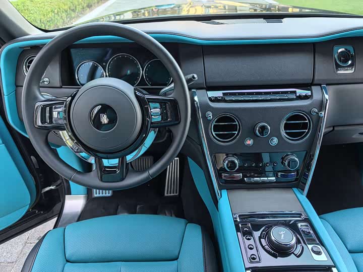 Фото 46 - Rolls-Royce Cullinan