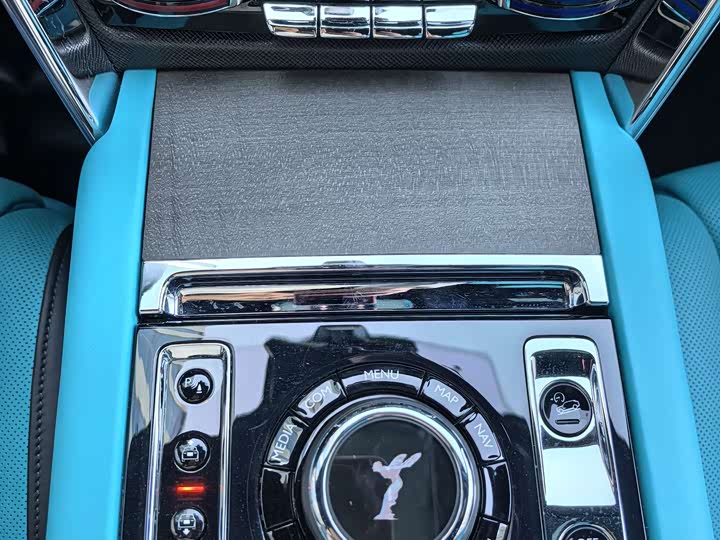 Фото 52 - Rolls-Royce Cullinan