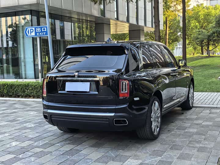 Фото 60 - Rolls-Royce Cullinan