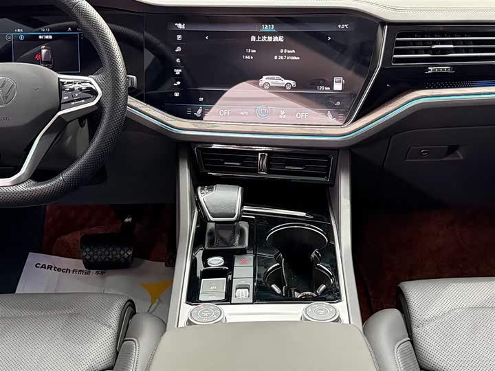 Фото 25 - Volkswagen Touareg