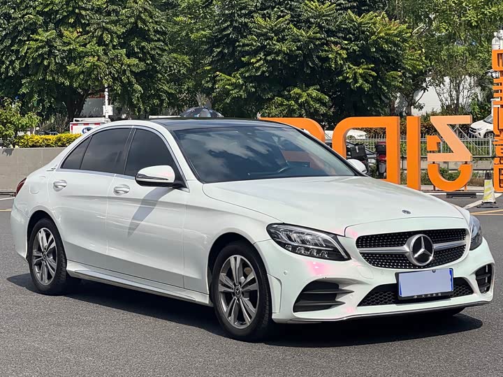 Фото 3 - Mercedes-Benz C-Class
