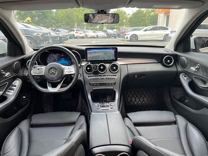 Фото 9 - Mercedes-Benz C-Class