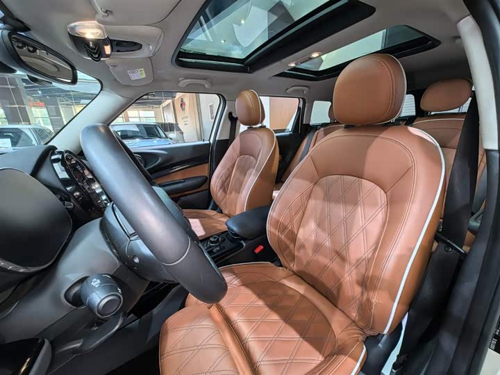 Фото 13 - Mini Clubman