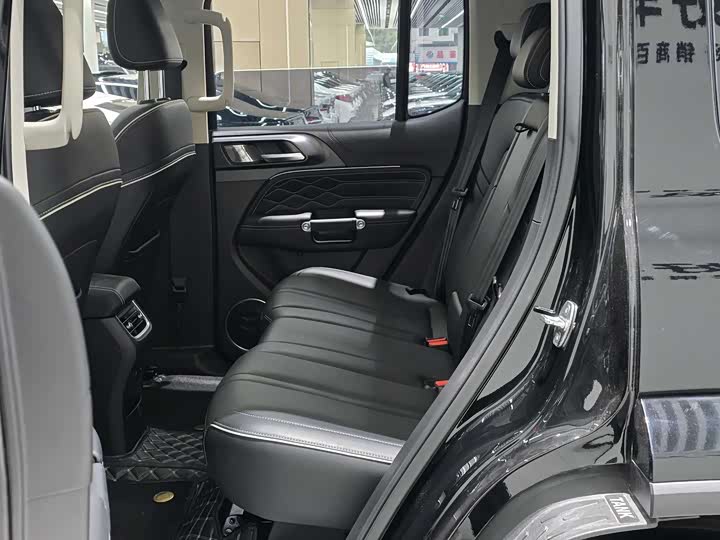 Фото 12 - Tank 300